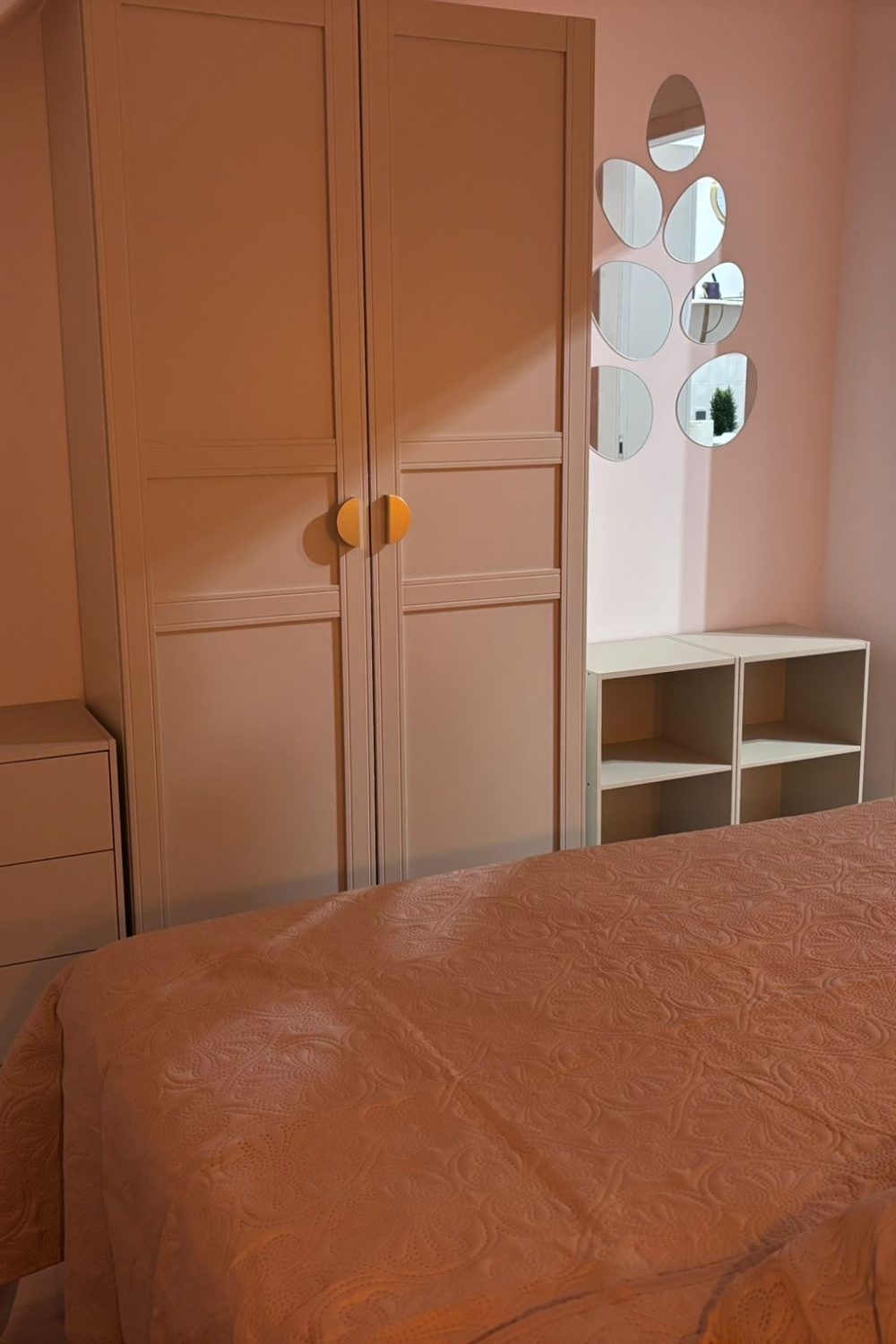 9CA90DB6-F07C-4659-A151-A5D3B503C563